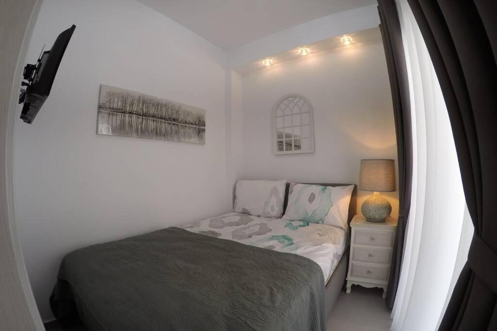 Polychrono New 2 Bedroom Apt. Just By The Sea! 外观 照片