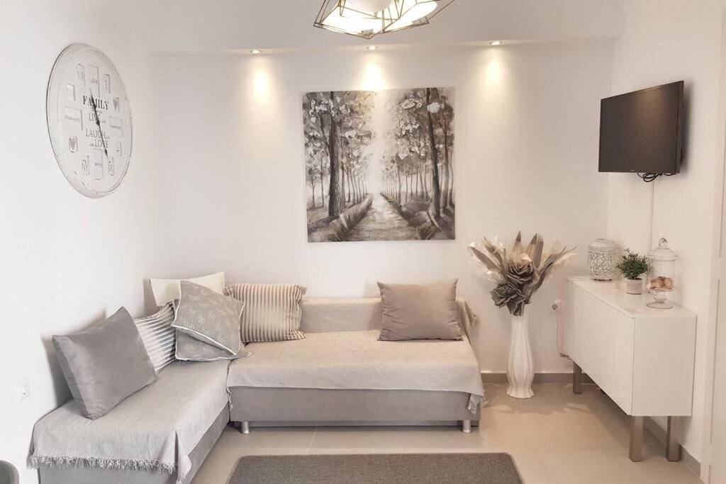 Polychrono New 2 Bedroom Apt. Just By The Sea! 外观 照片